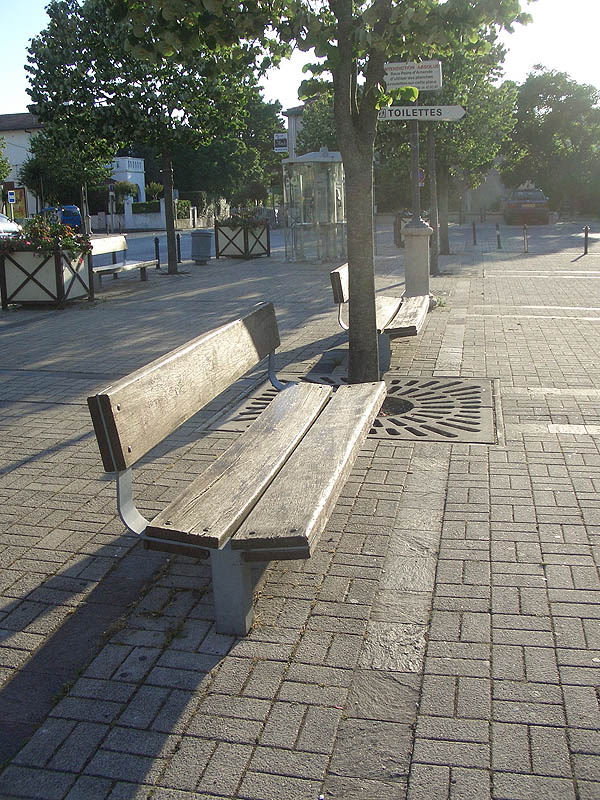 Les Cinq Cantons Plaza Anglet Skate Spot 4/5