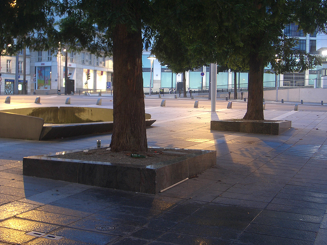 Les 50 Otages Spot Street Nantes Skate Spot 5/5
