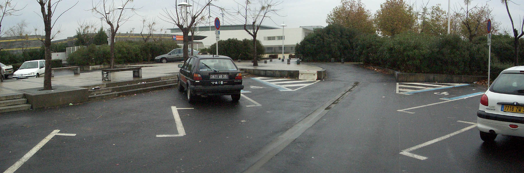 Collège Paul Emile Victor Spot Street Agde Skate Spot 2/5