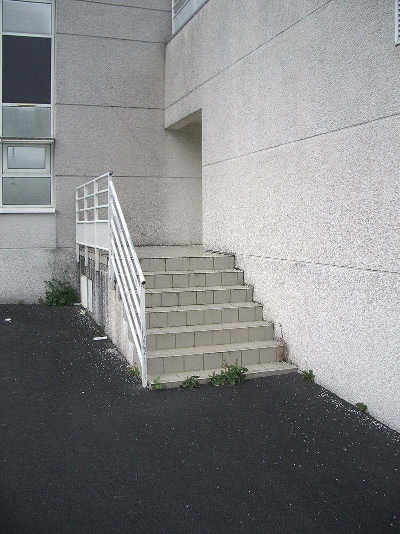 Médiathèque La Pléiade Spot Street Ancenis Skate Spot 3/5