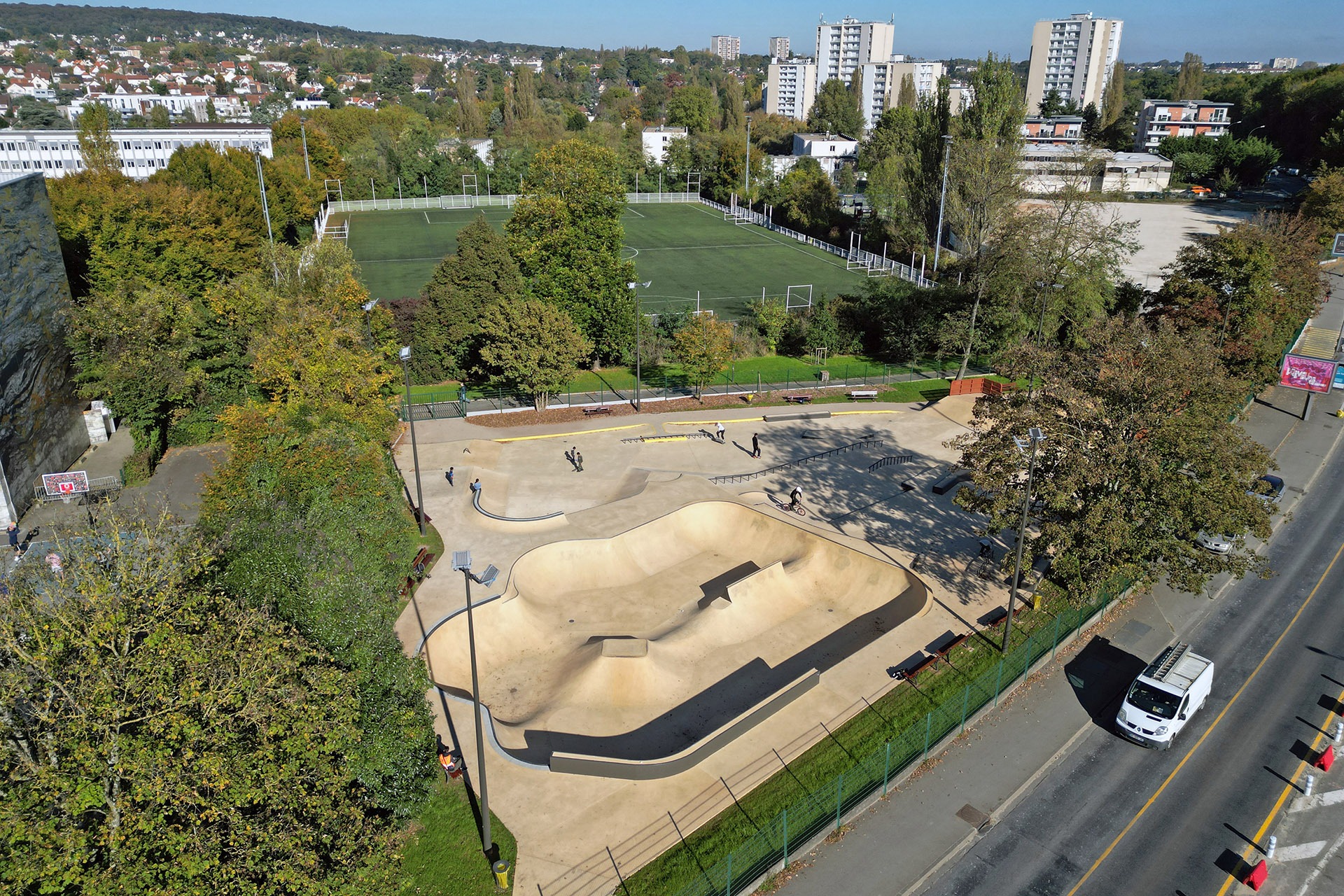 La Poterne Skatepark Massy Skate Spot 4/5