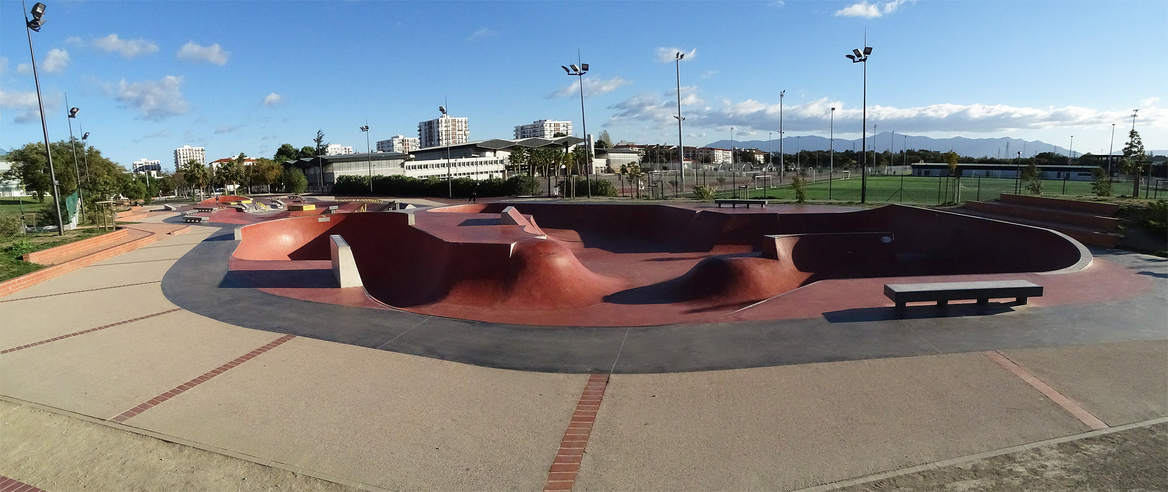 Le Moulin à Vent Skatepark Perpignan Skate Spot 5/5