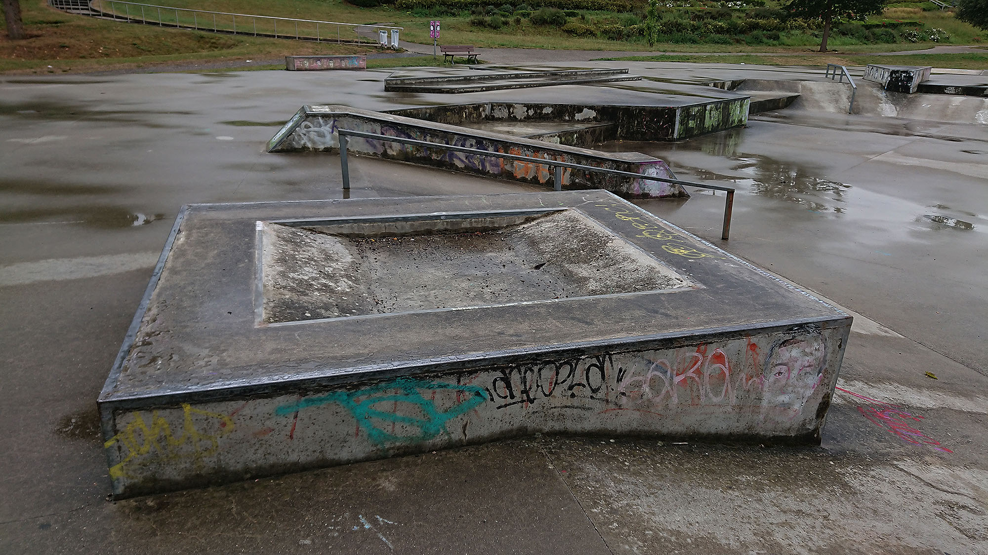 Europe Skatepark Saint Quentin Skate Spot 4/5