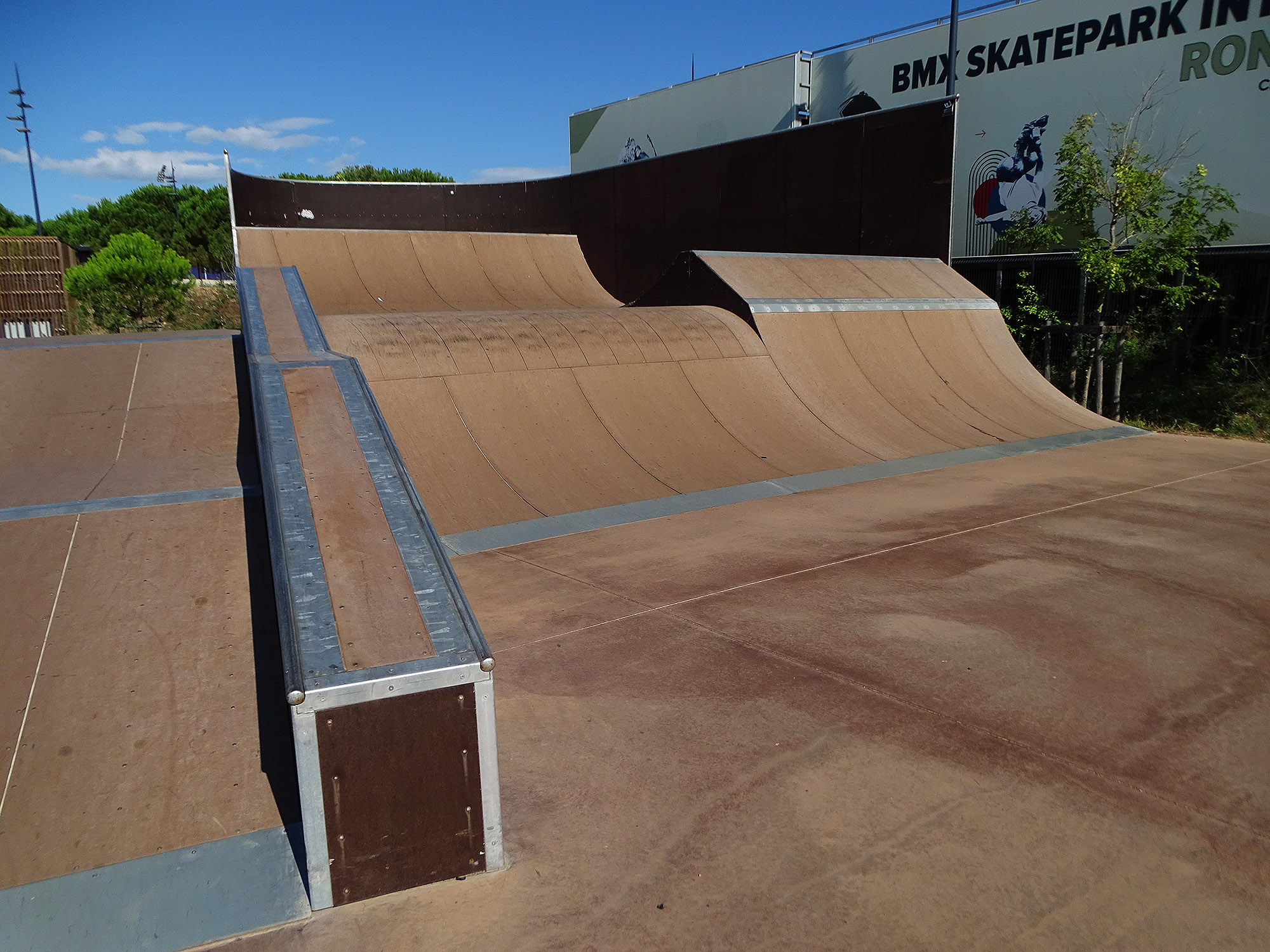 Grammont Park Skatepark Montpellier Skate Spot 5/5