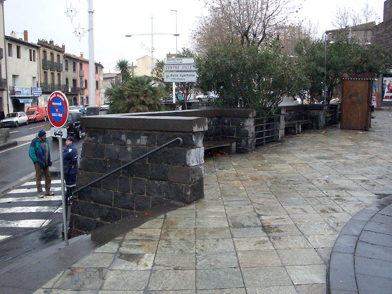 L' Esplanade Spot Street Agde Skate Spot 2/5