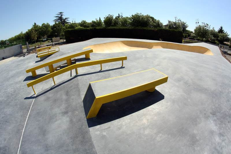 Mallemort Skatepark Mallemort Skate Spot 3/5