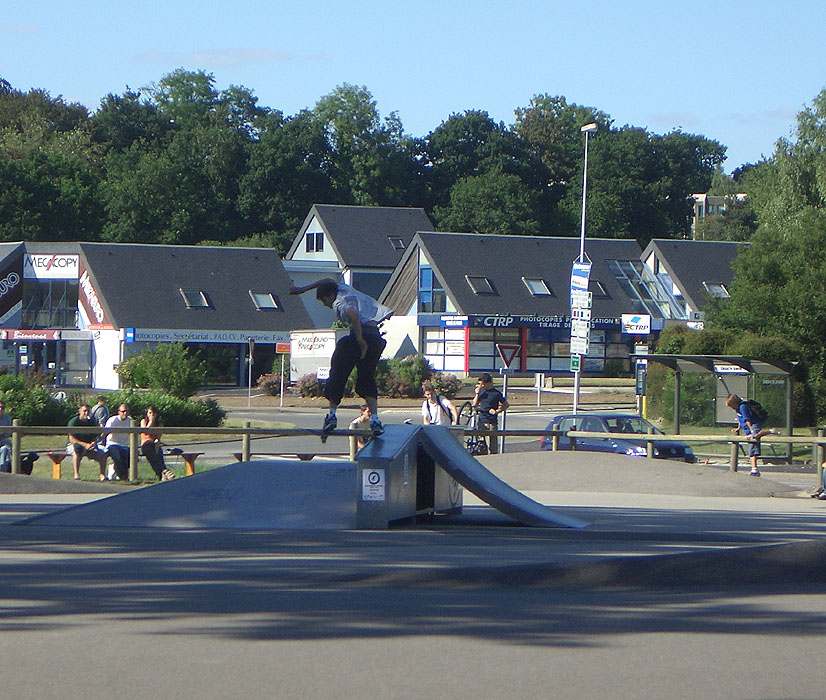 Creac'h Gwen Skatepark Quimper Skate Spot 1/5