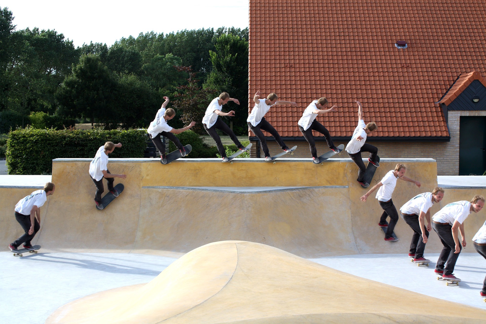 Espace Jeunes Skatepark Loon Plage Skate Spot 4/5