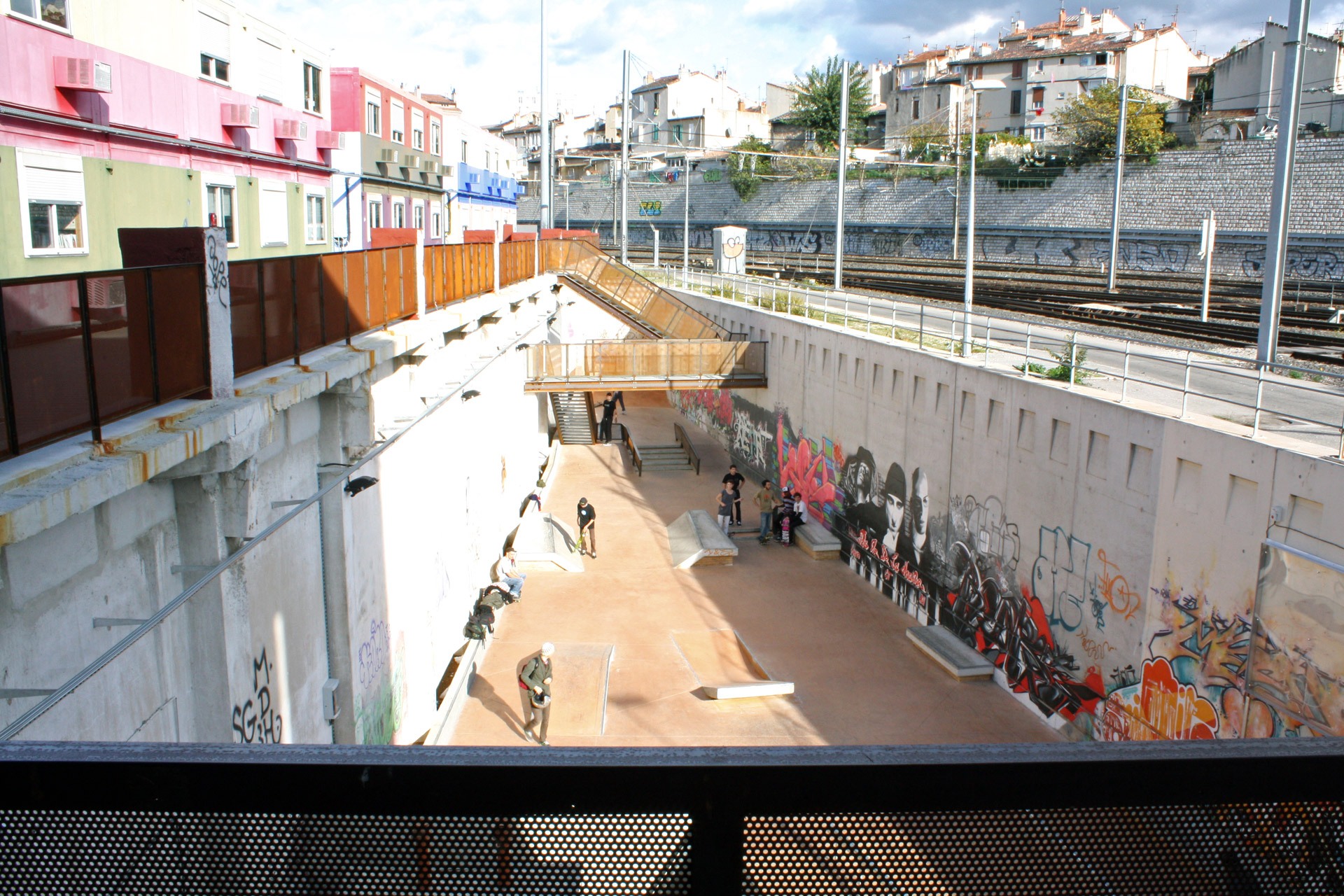 La Friche Skatepark Marseille Skate Spot 5/5