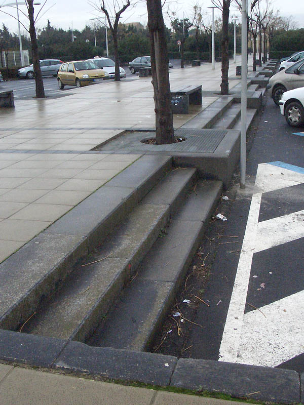 Collège Paul Emile Victor Spot Street Agde Skate Spot 2/5