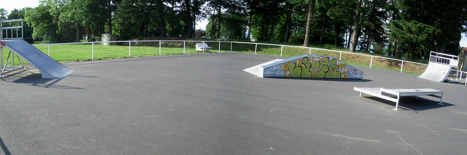 Richardières Aigrefeuille sur maine Skate Spot