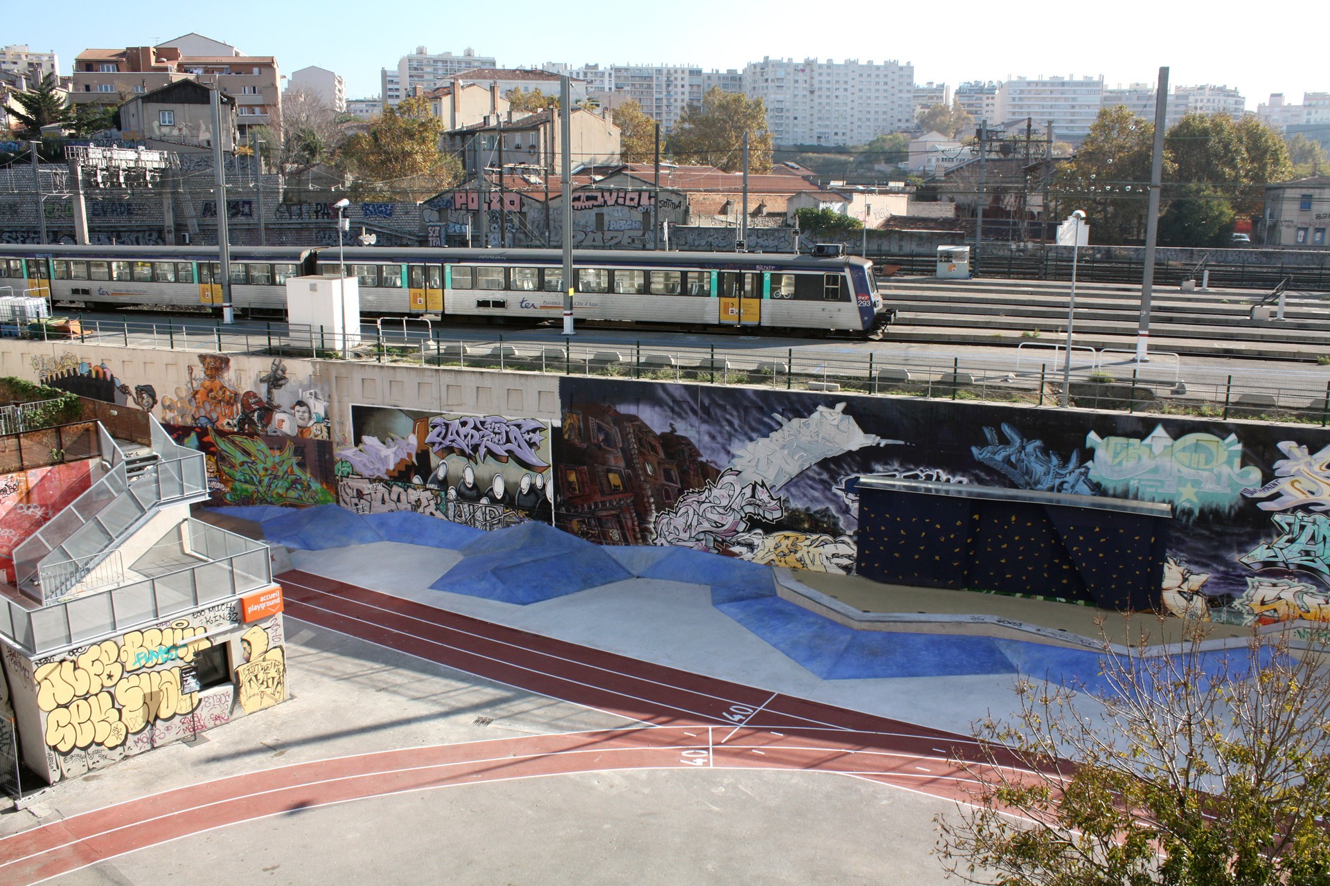 La Friche Belle de Mai Skatepark Marseille Skate Spot 4/5
