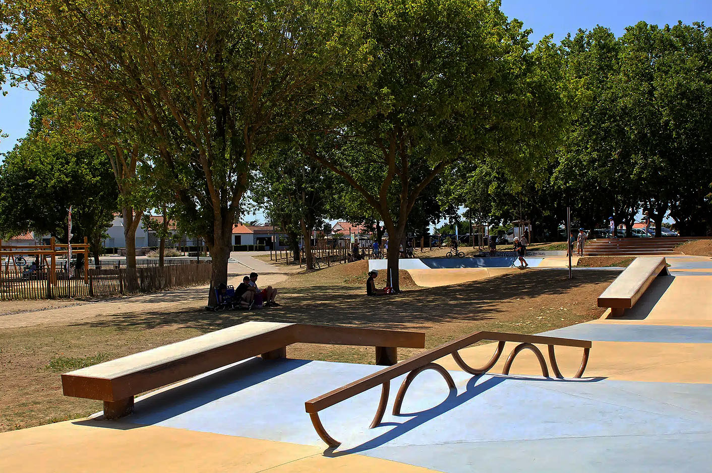 La Faute sur Mer Skatepark L' Aiguillon la Presqu'île Skate Spot 5/5