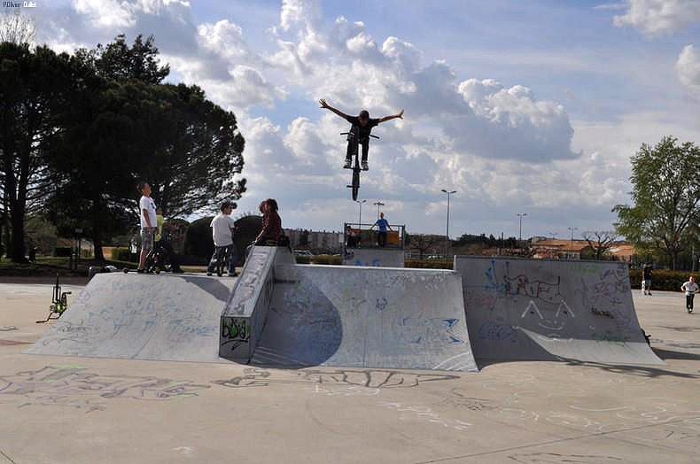 Old Park Skatepark Carpentras Skate Spot 2/5