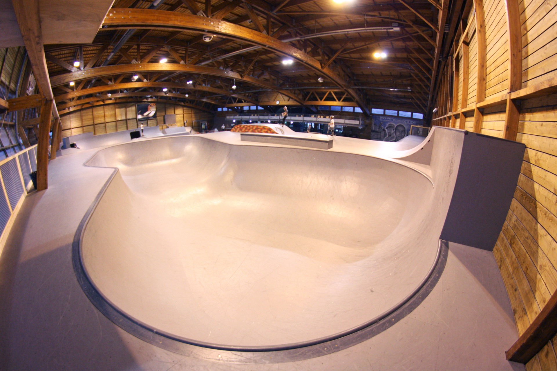 Gerland Indoor Lyon Skate Spot 5/5