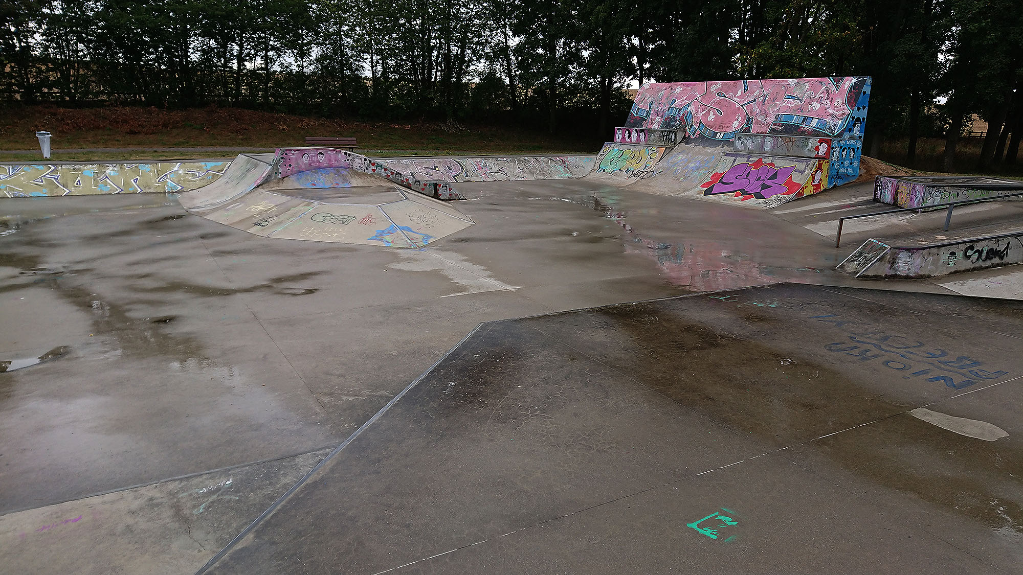 Europe Skatepark Saint Quentin Skate Spot 4/5