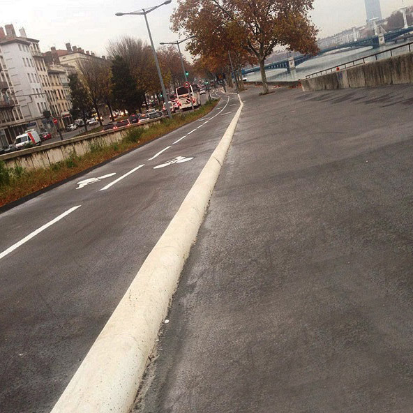 Venice Bridge Do It Yourself Lyon Skate Spot 3/5
