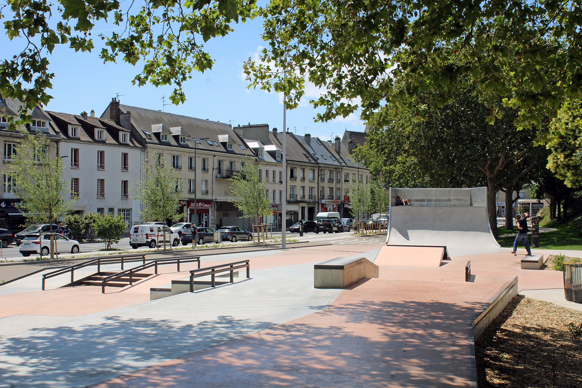 La Rue d' Auge Spot Street Caen Skate Spot 4/5
