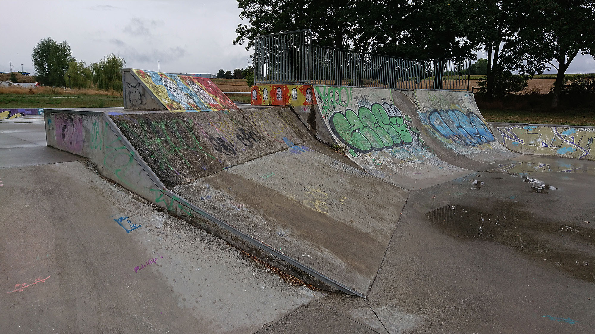 Europe Skatepark Saint Quentin Skate Spot 4/5