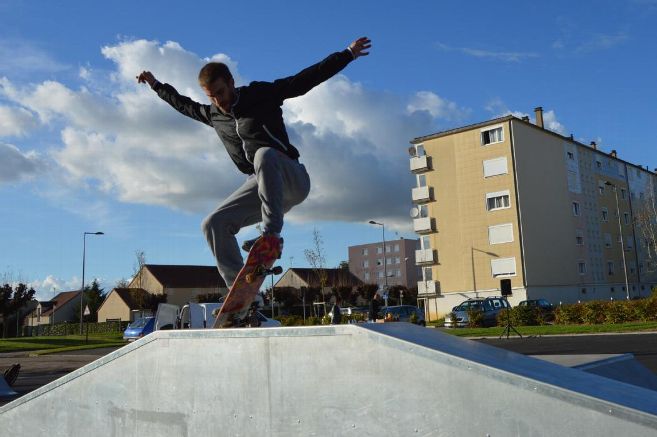 La Morlande Skatepark Avallon Skate Spot 1/5