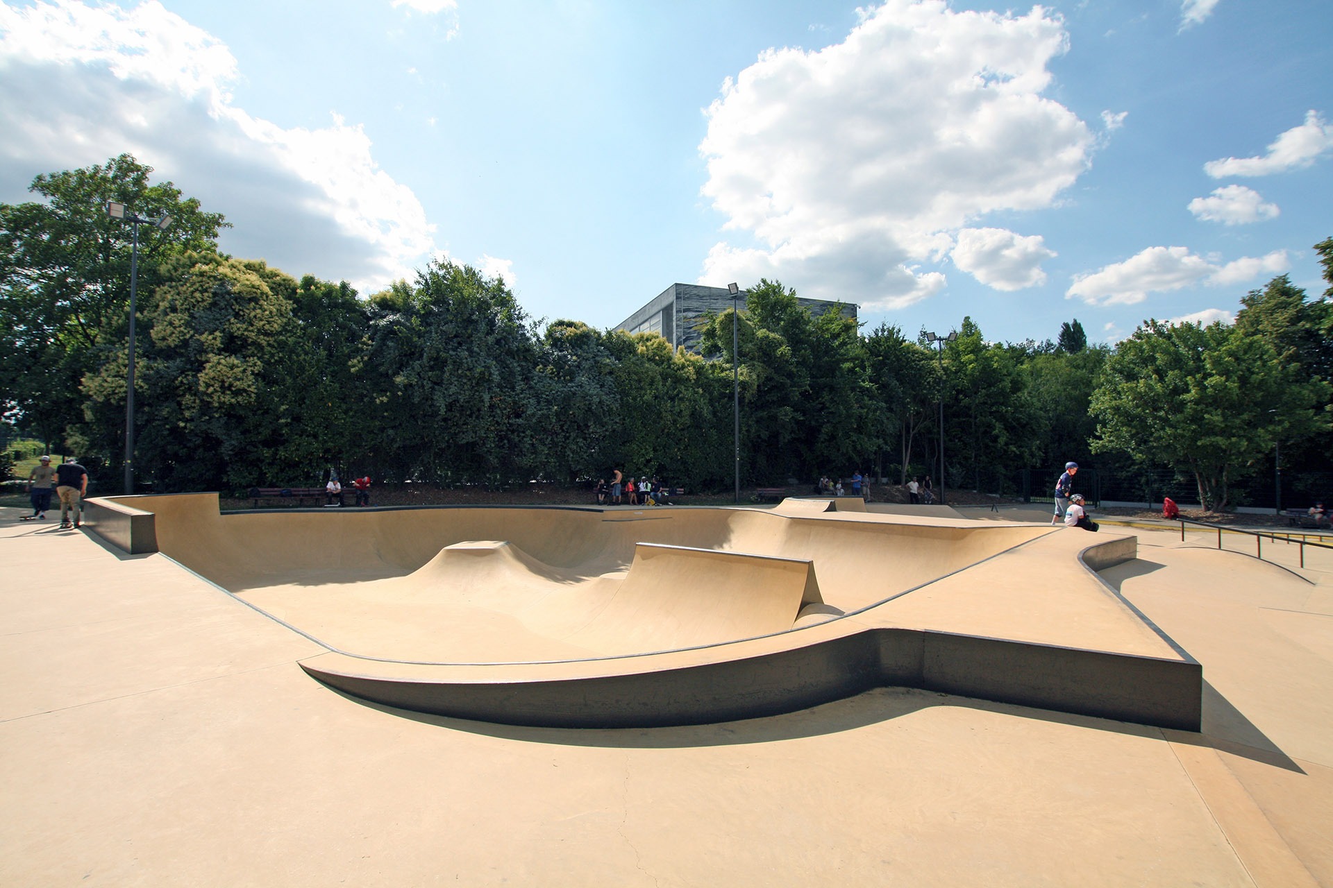 La Poterne Skatepark Massy Skate Spot 4/5