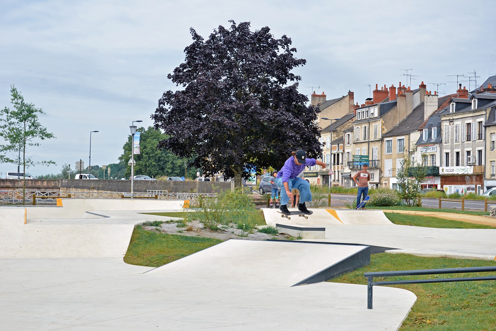 La Maison Skatepark Nevers Skate Spot 4/5