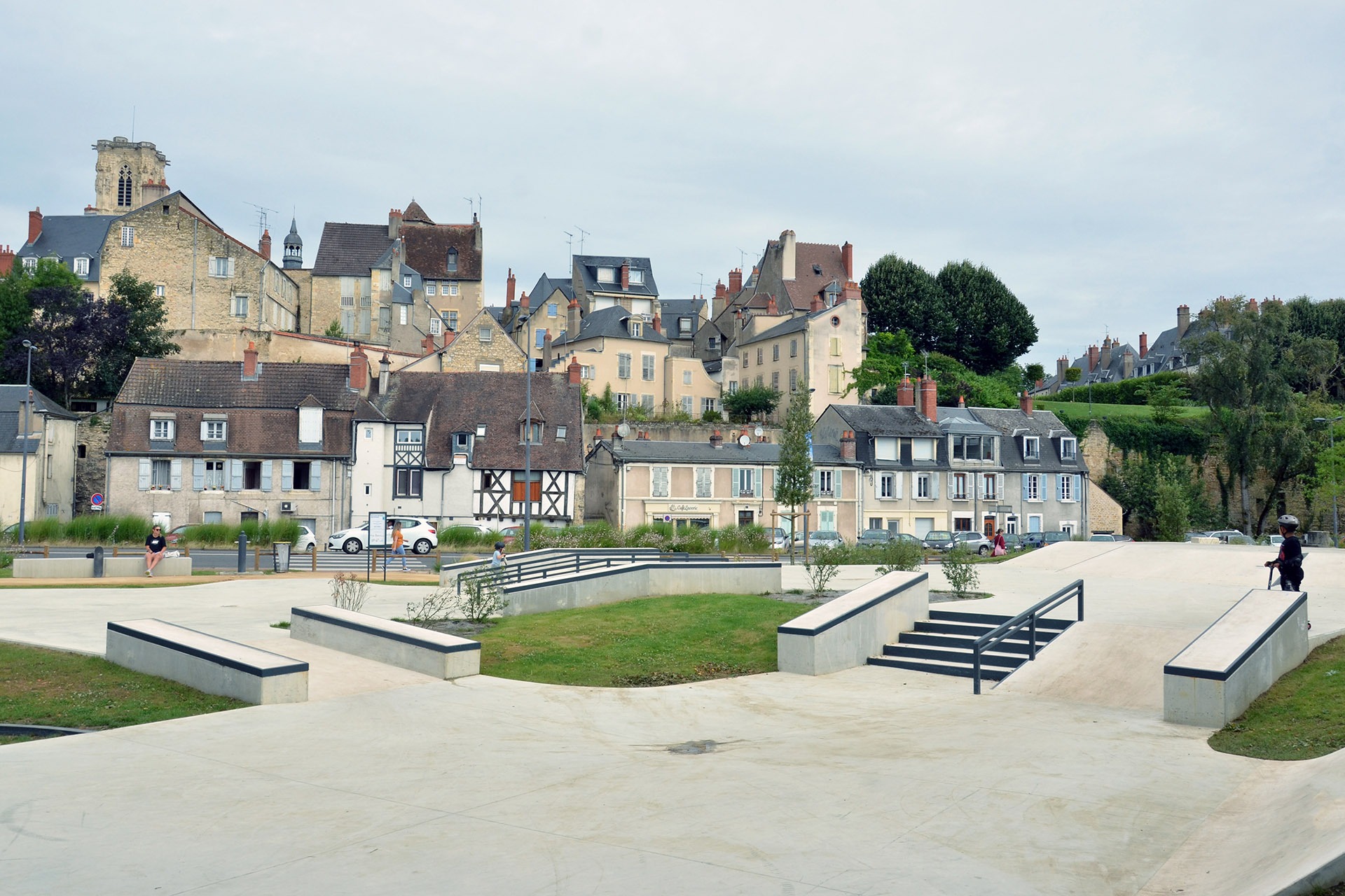 La Maison Skatepark Nevers Skate Spot 4/5