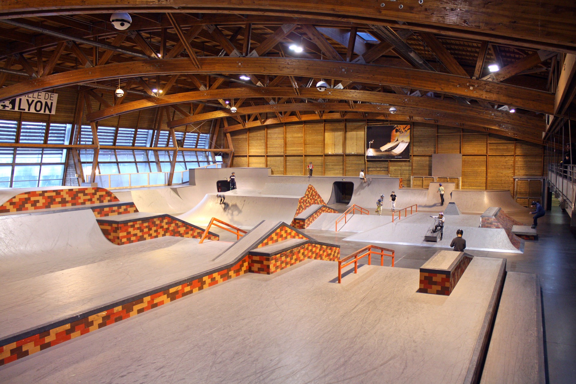 Gerland Indoor Lyon Skate Spot 5/5