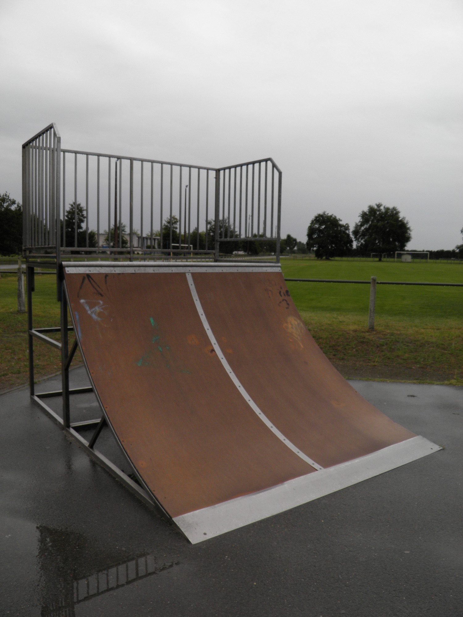 Andernos Skatepark Andernos les Bains Skate Spot 2/5