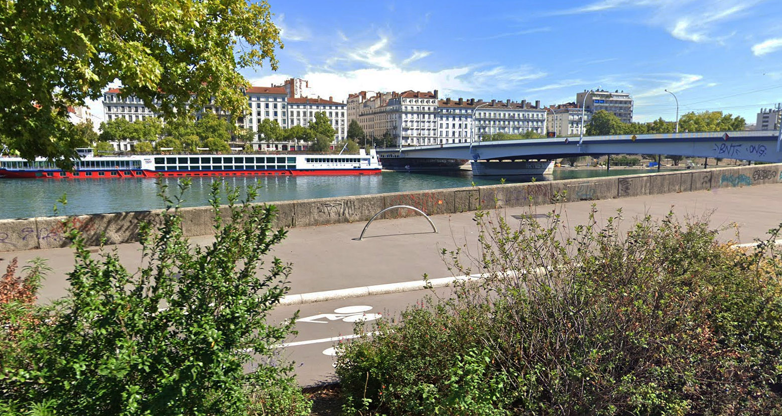 Venice Bridge Lyon Skate Spot