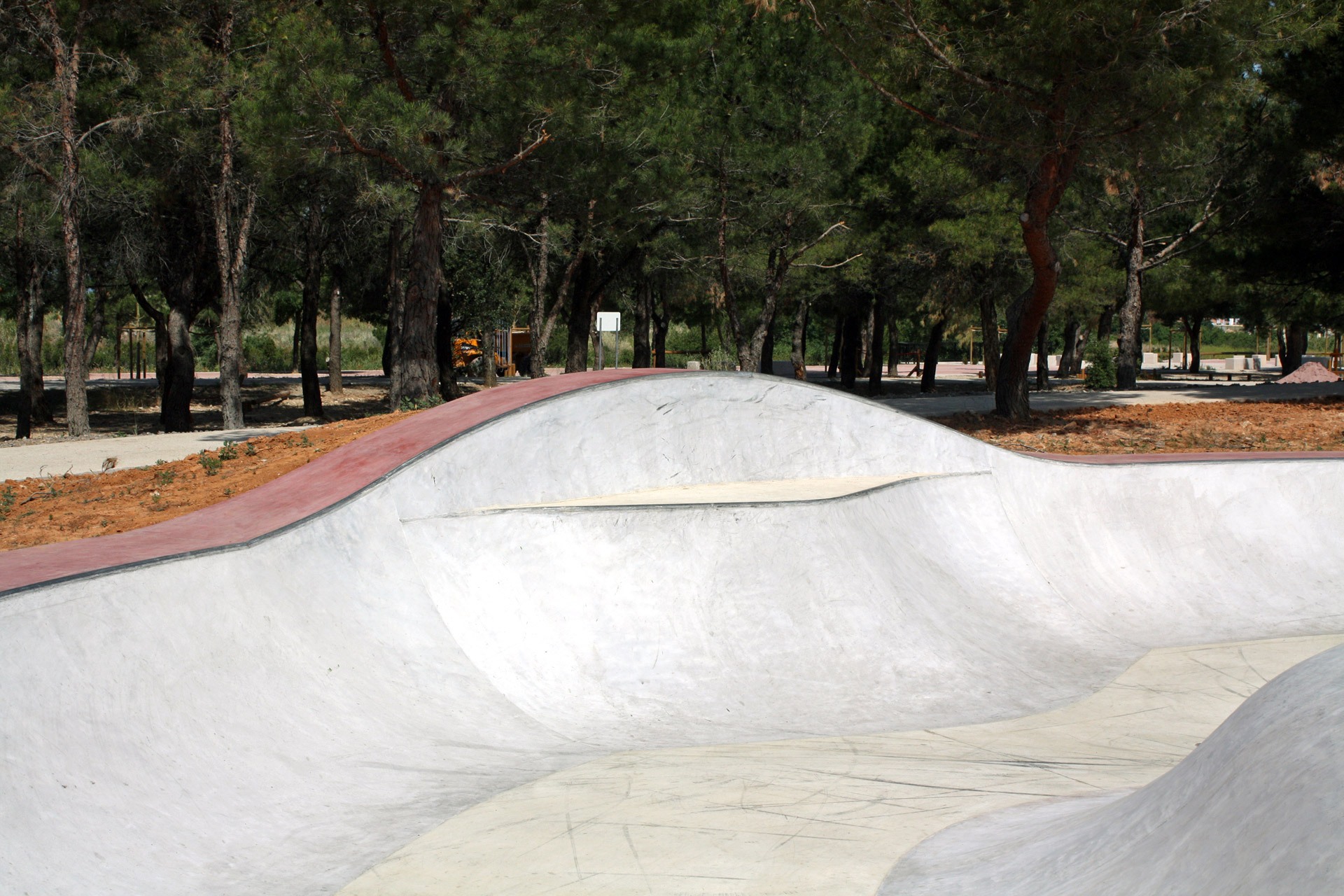 Le petit lodi Bowl Saint Victoret Skate Spot 4/5