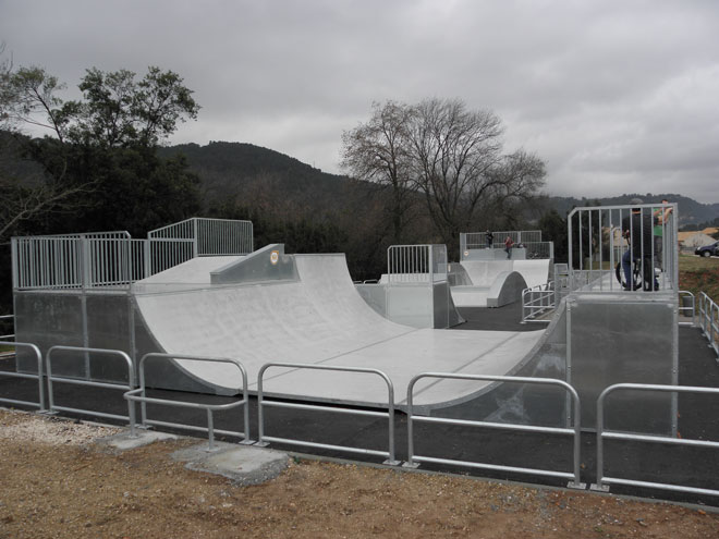 Parc Marie Astoin Solliès Pont Skate Spot