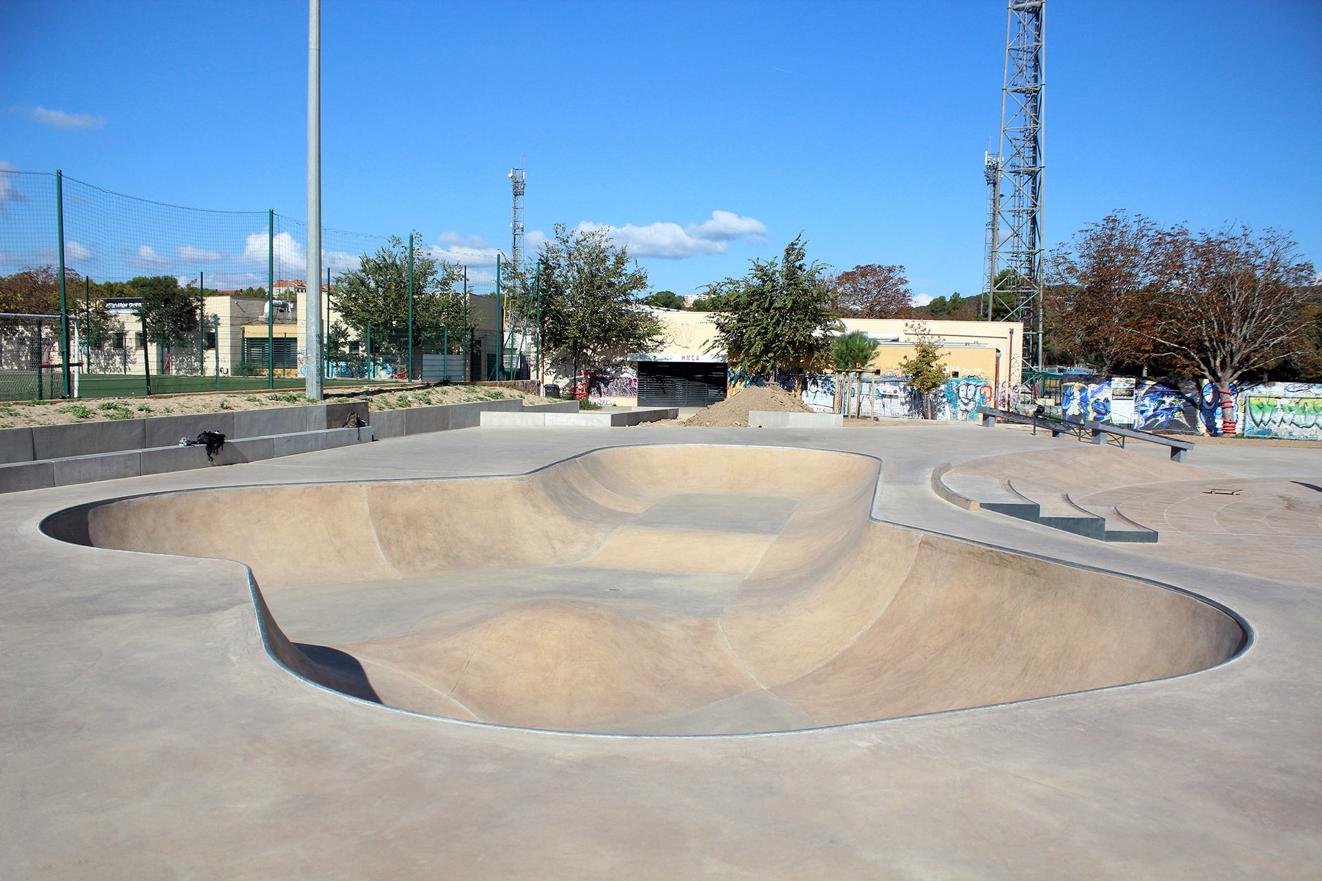 Carcassonne Skatepark Aix en Provence Skate Spot 4/5