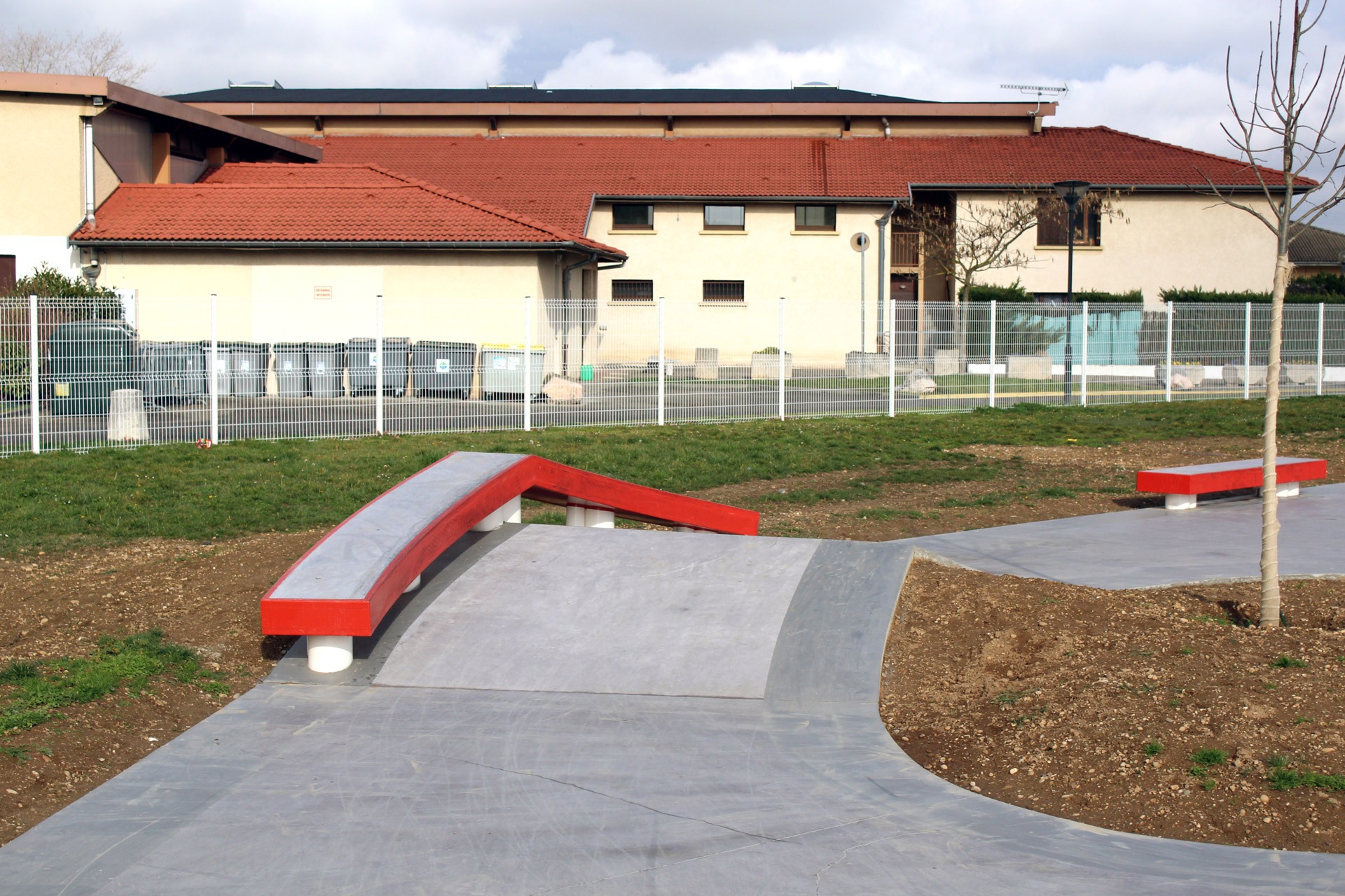 Tignieu Skatepark Tignieu Jameyzieu Skate Spot 4/5