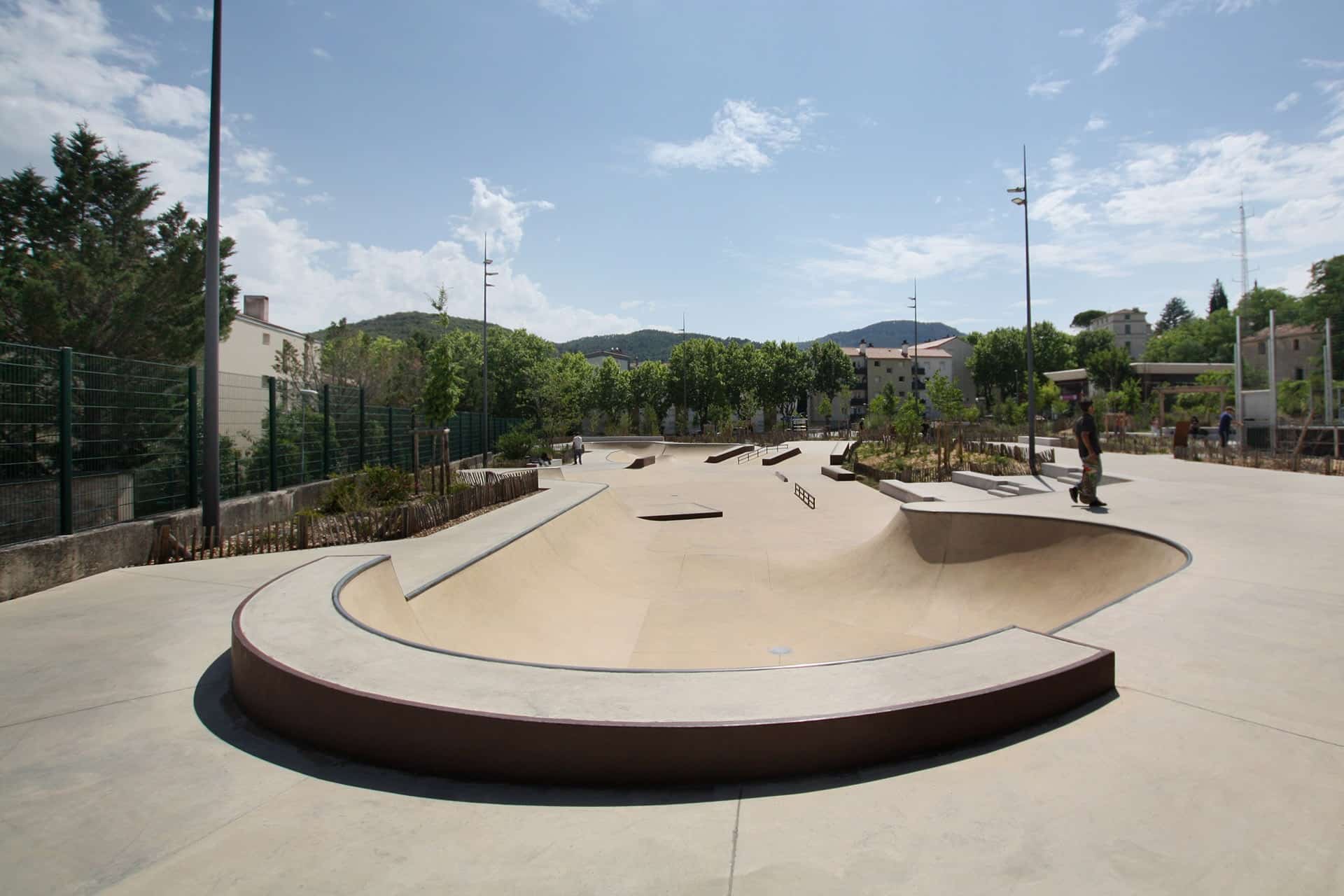 Parc du Grézac Lodève Skate Spot