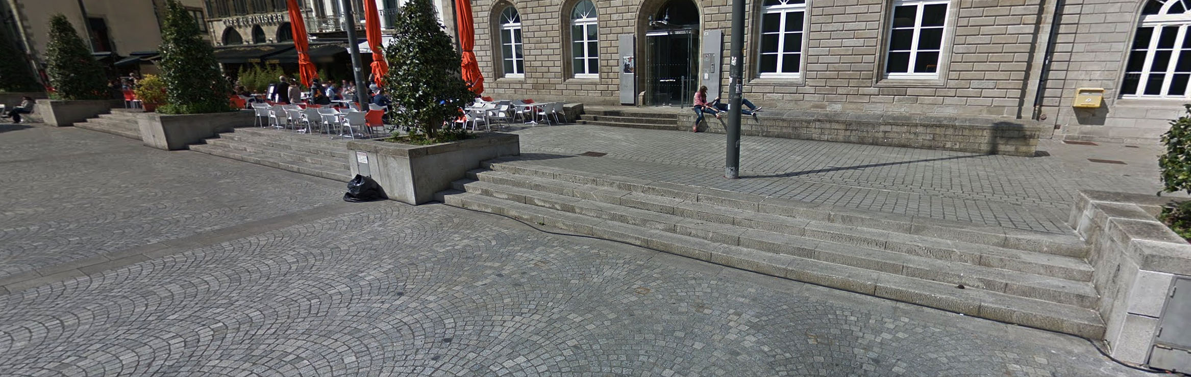 Cathédrale Spot Street Quimper Skate Spot 3/5
