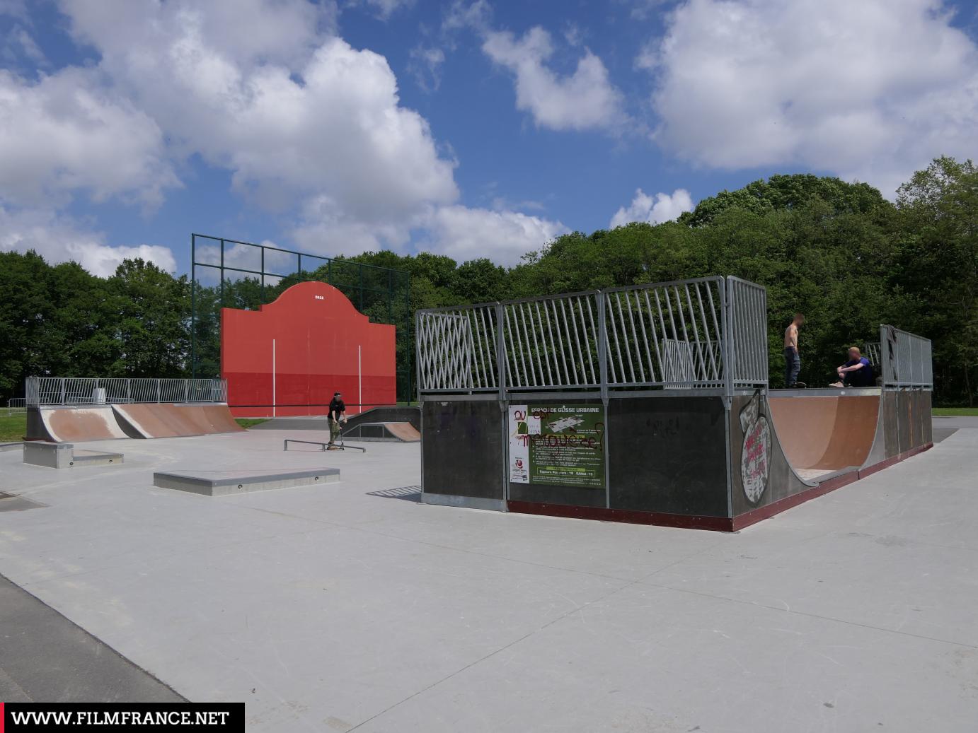 Plaines des Sports Lons Skate Spot