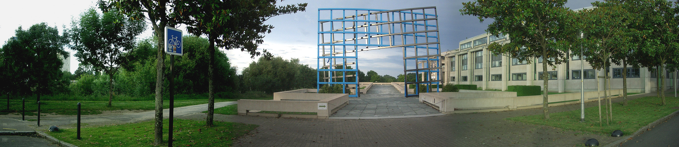 Hôtel de Région Nantes Skate Spot
