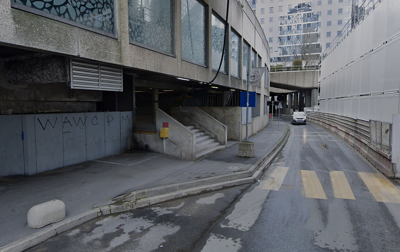 Demi Lune street Puteaux Skate Spot