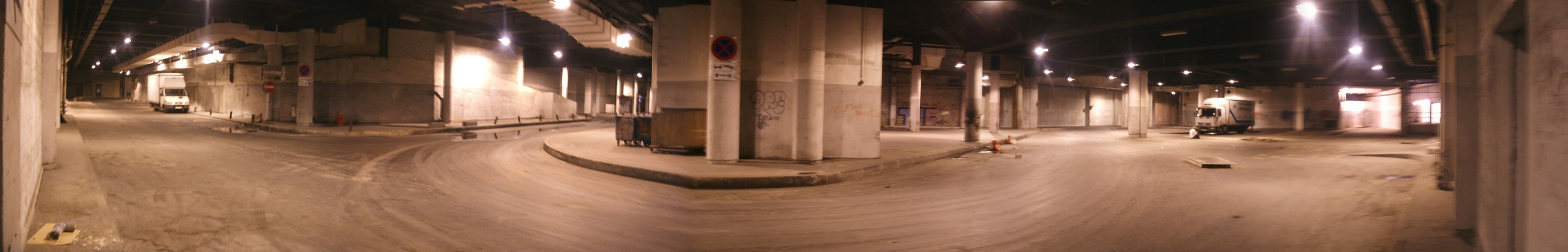 Parking Valmy Nanterre Skate Spot