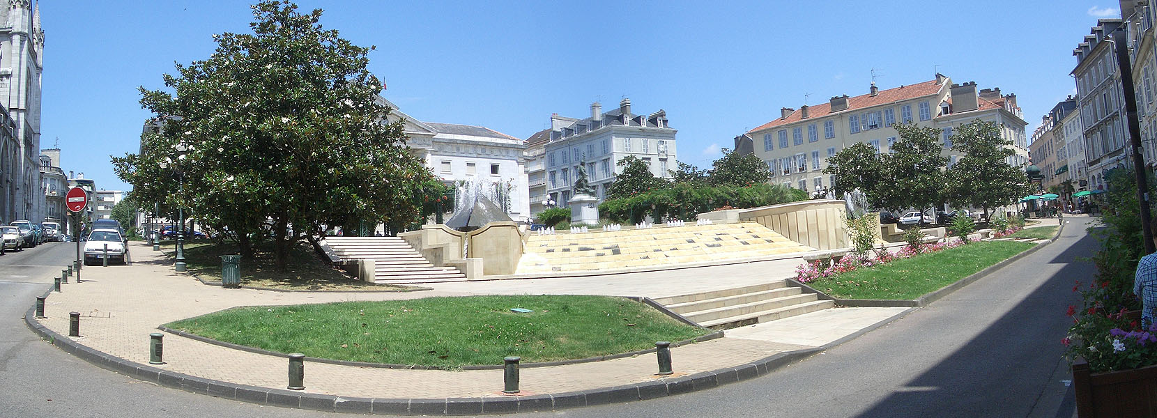 Palais de Justice Pau Skate Spot