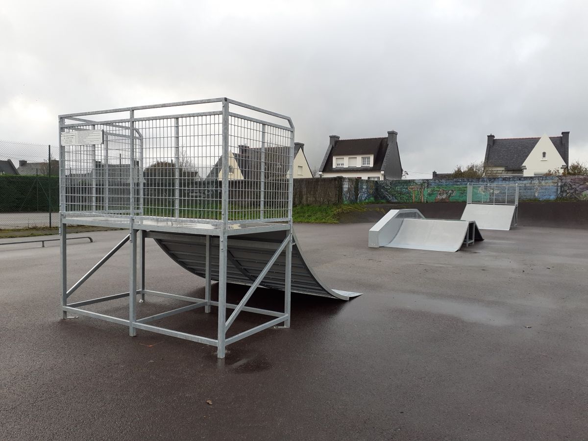 Le Drénit Pont de Buis lès Quimerch Skate Spot