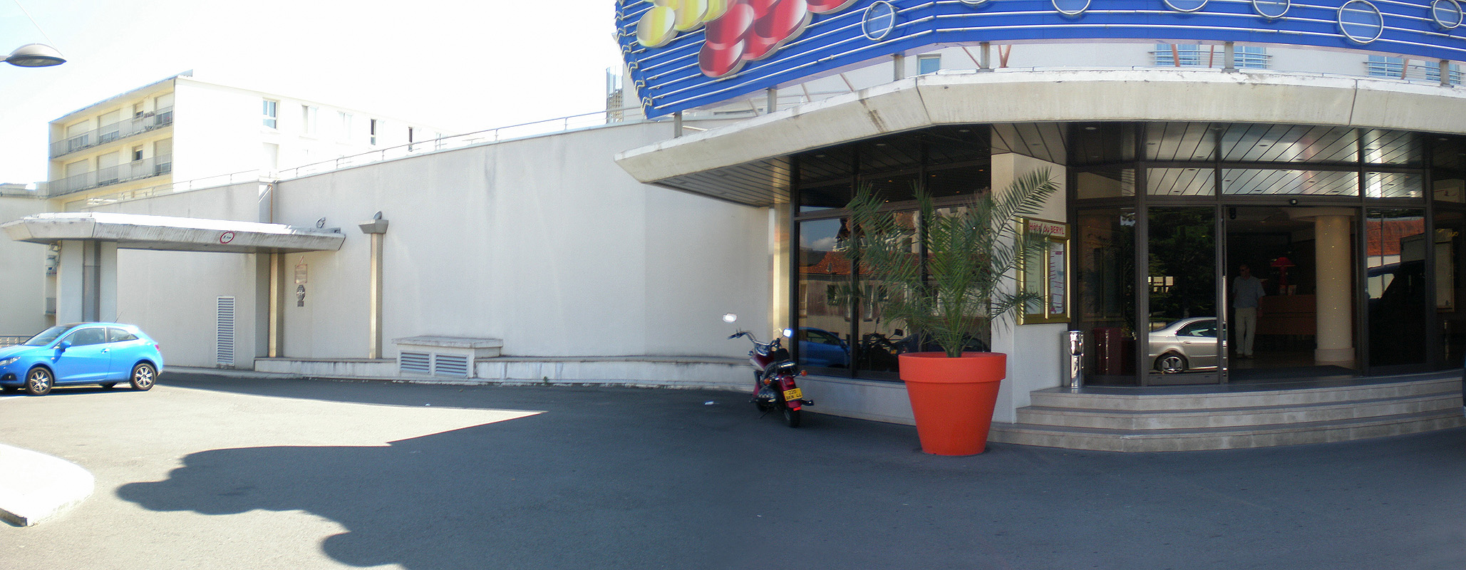 Casino Saint Brevin les Pins Skate Spot