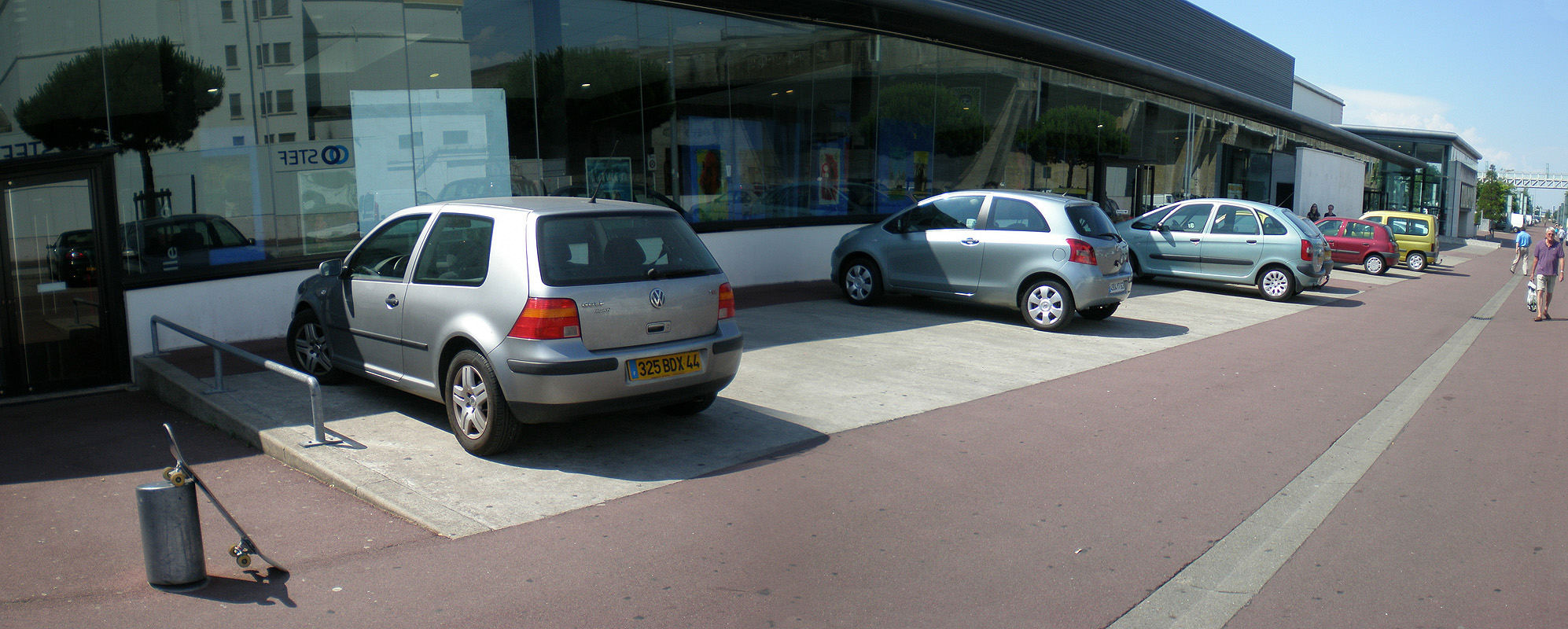 Cinéville Saint Nazaire Skate Spot