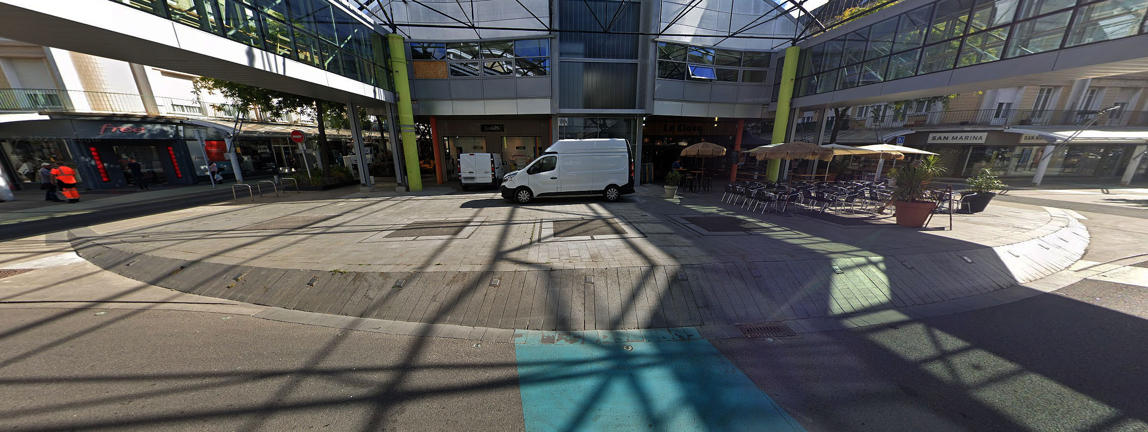 Campus CESI Saint Nazaire Skate Spot