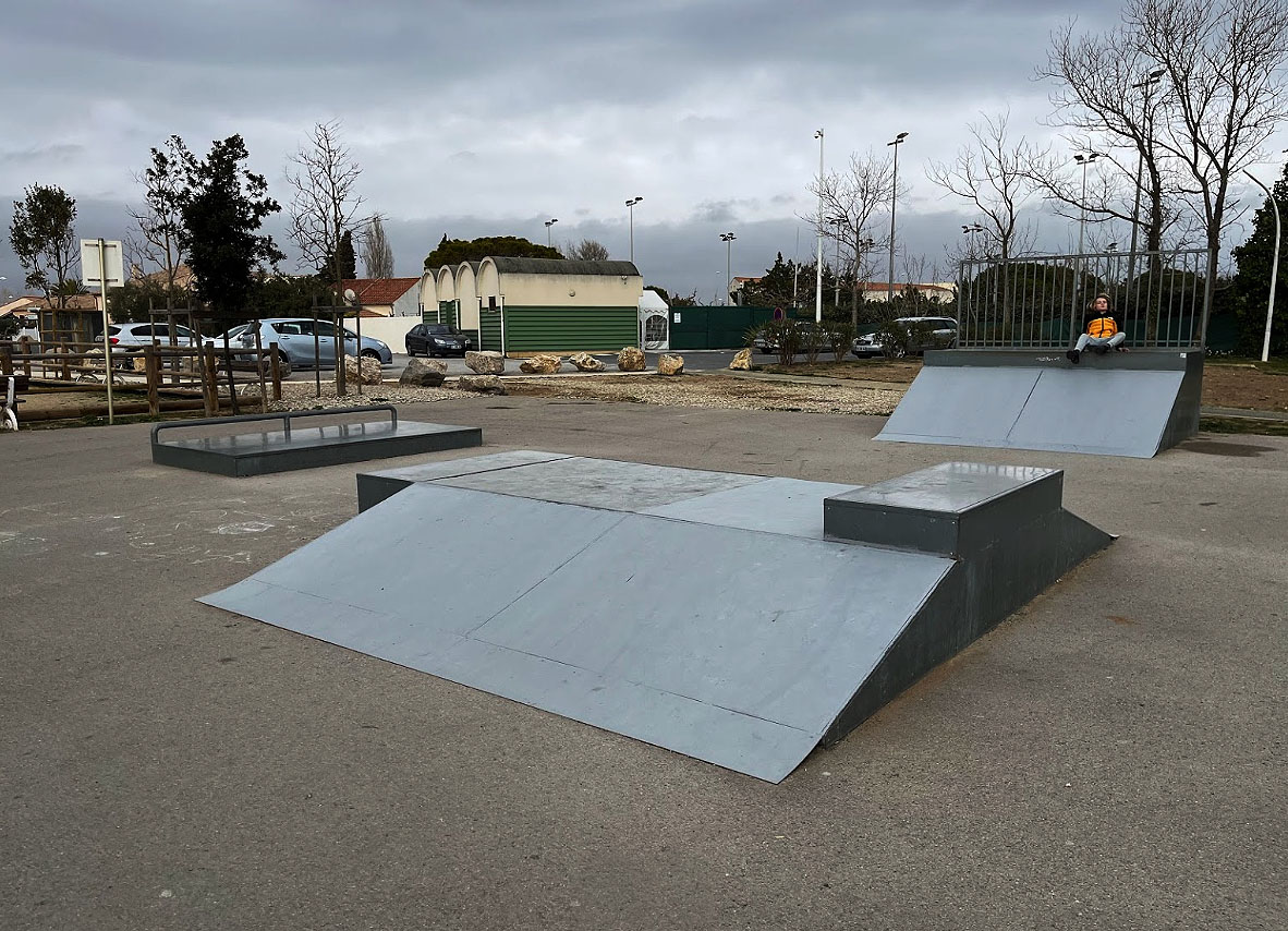 Stade Vaquerin Valras Plage Skate Spot