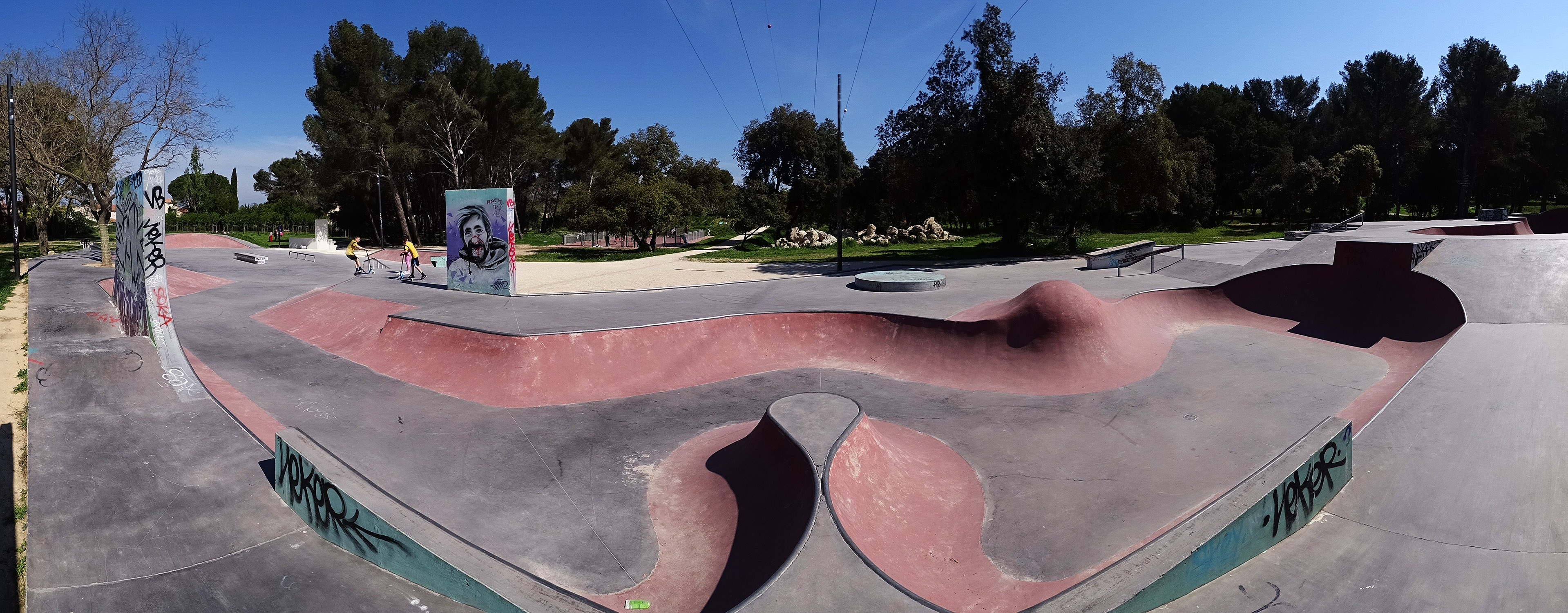 Parc Guelfucci Istres Skate Spot