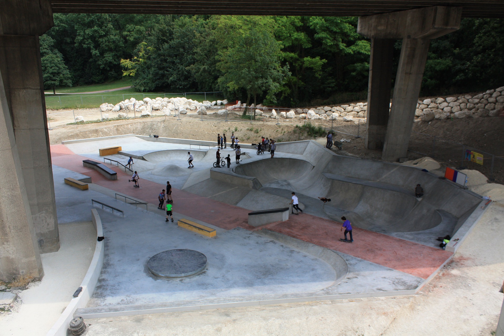 Centre Sportif Raspail Arcueil Skate Spot