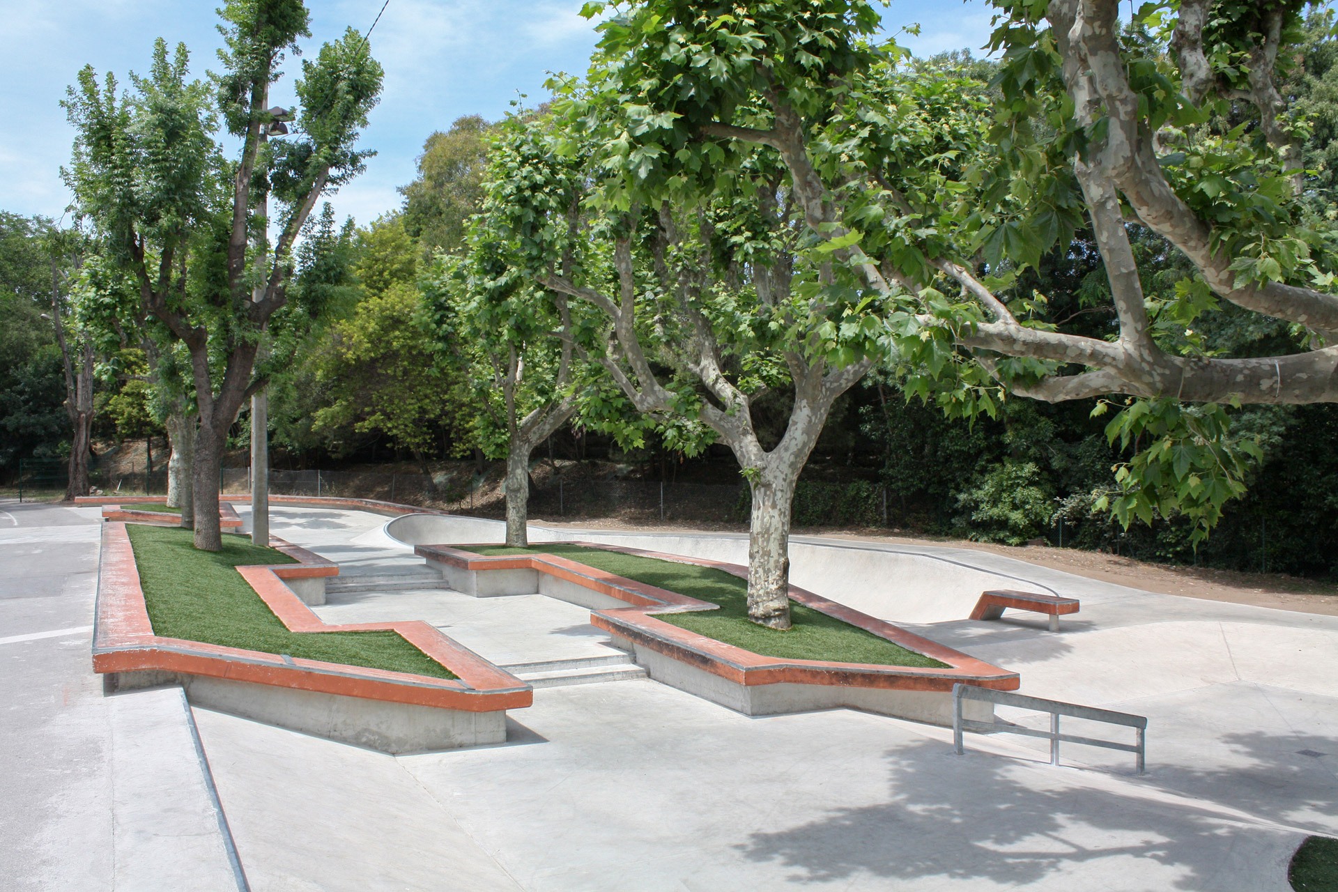 Carré de l'Espace Mandelieu la Napoule Skate Spot