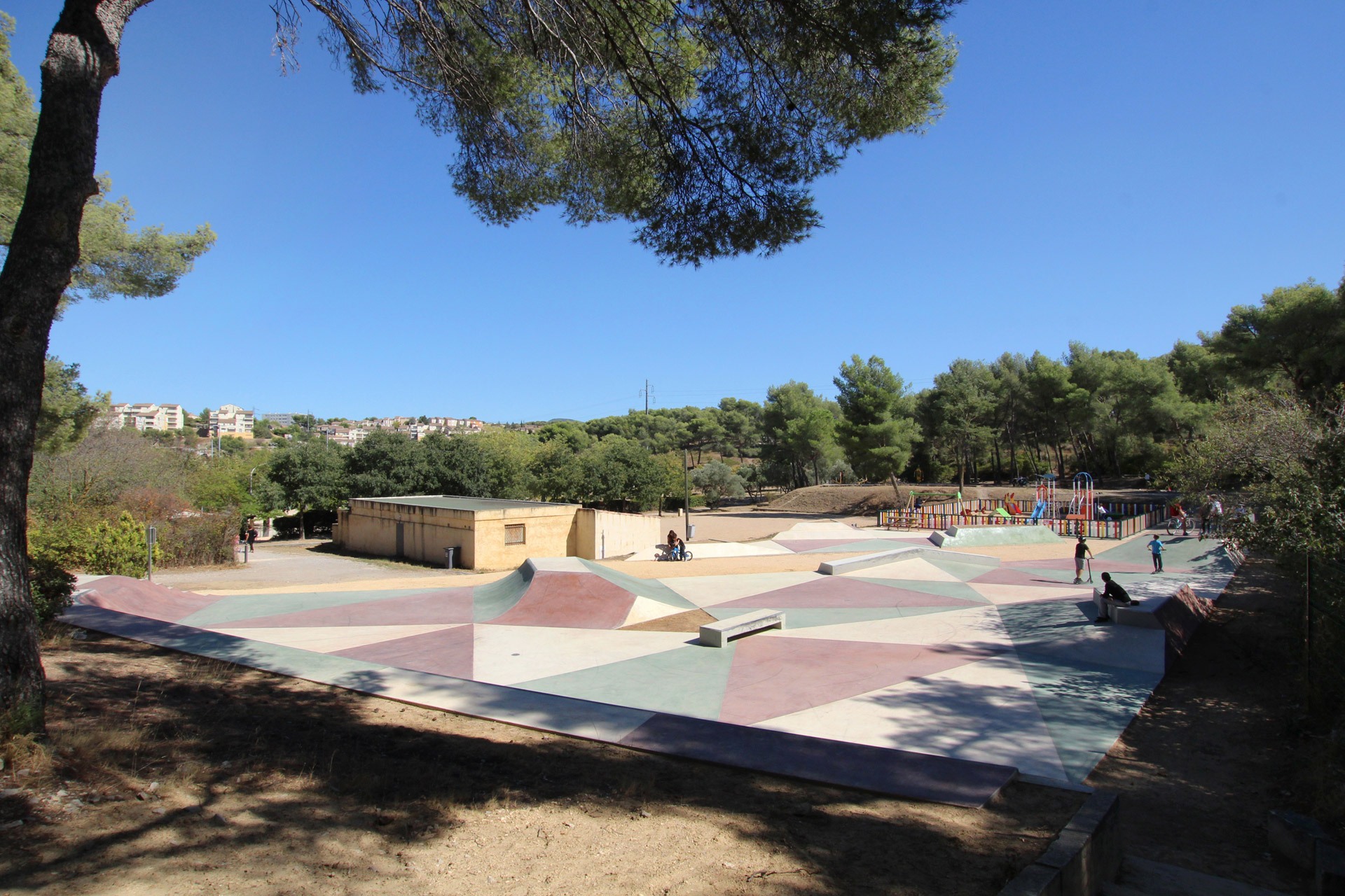 Le Grand Pavois Septèmes les Vallons Skate Spot